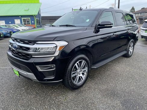 Used 2024 Ford Expedition Max Limited AWD/4WD image 3