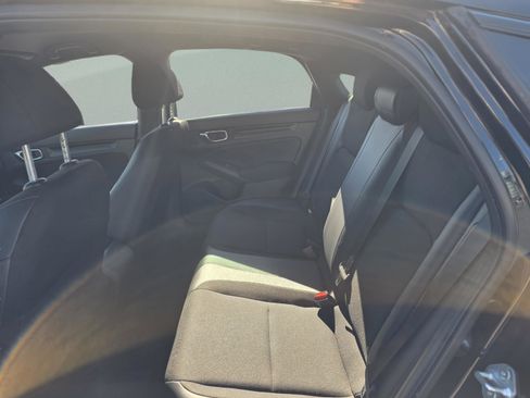 Used 2023 Honda Civic Sport image 17