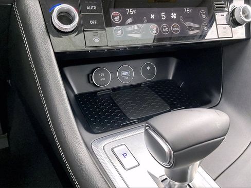 Used 2026 Genesis G70 2.5T Prestige image 16