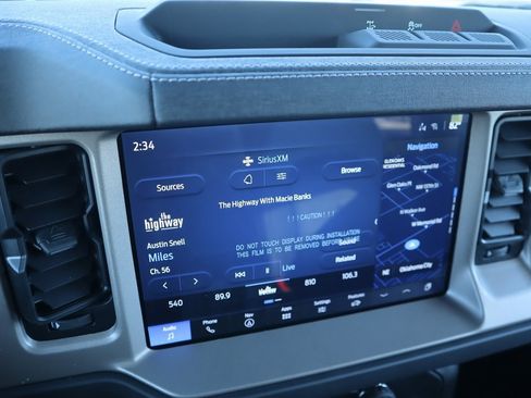 New 2025 Ford Bronco Outer Banks image 5