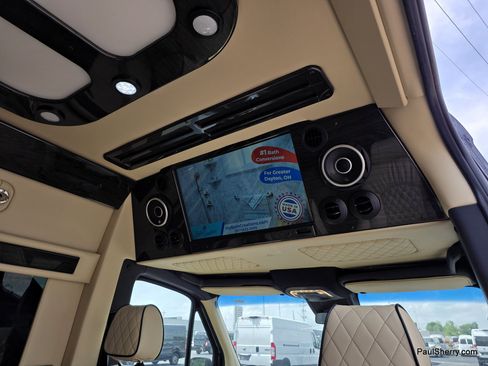 Used 2020 Mercedes-Benz Sprinter 2500 image 19