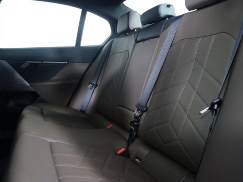 Certified 2025 BMW 540i xDrive image 16