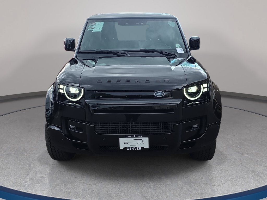 New 2026 Land Rover Defender 110 X-Dynamic SE AWD/4WD image 2