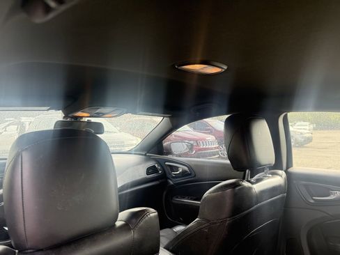 Used 2015 Chrysler 200 S w/ Comfort Group image 15
