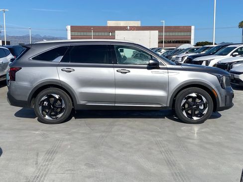 New 2026 Kia Sorento EX FWD image 2