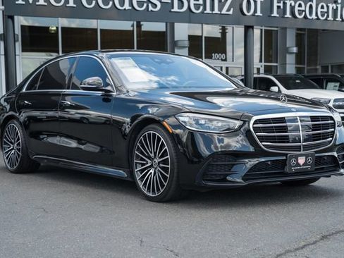 Certified 2022 Mercedes-Benz S 500 4MATIC w/ AMG Line Package image 1