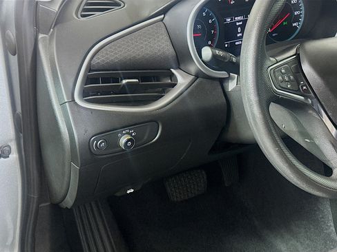 Used 2023 Chevrolet Malibu LT FWD image 16