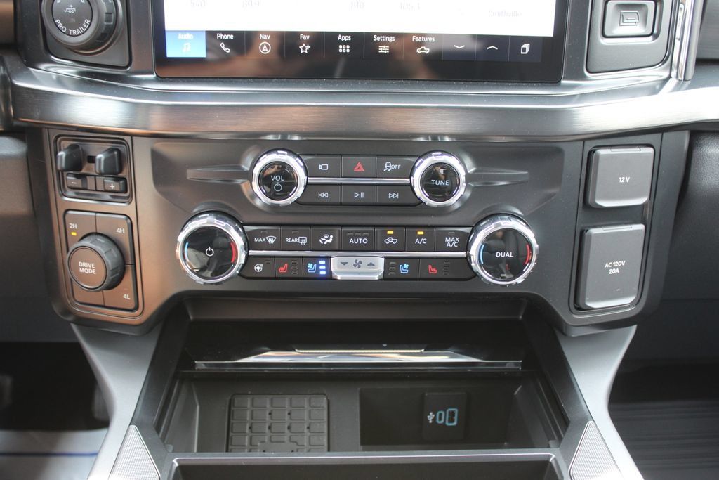 New 2026 Ford F350 Lariat w/ Lariat Ultimate Package AWD/4WD image 29