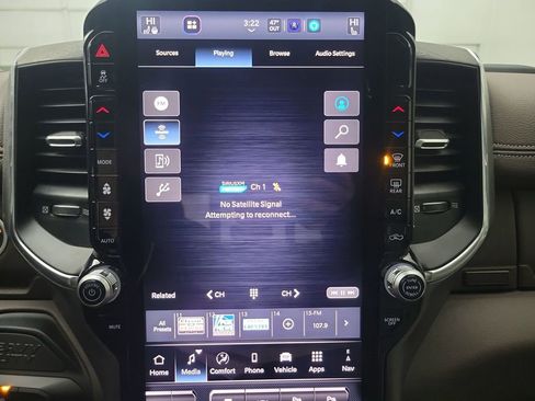 Used 2025 RAM 2500 Laramie image 24