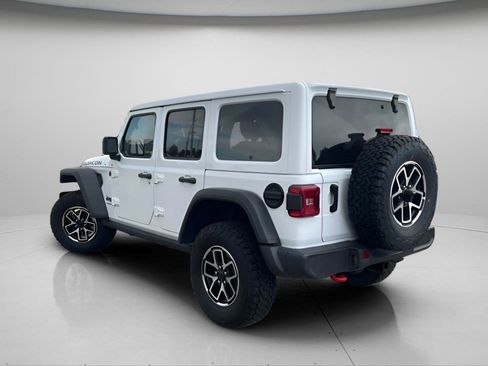 Used 2025 Jeep Wrangler Unlimited Rubicon image 11