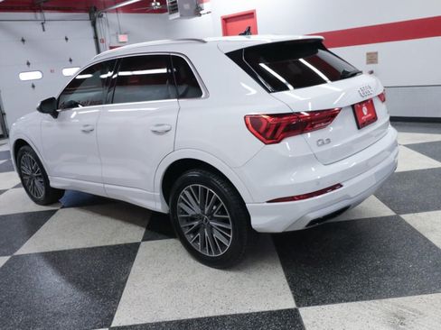 Used 2022 Audi Q3 2.0T Premium AWD/4WD image 5