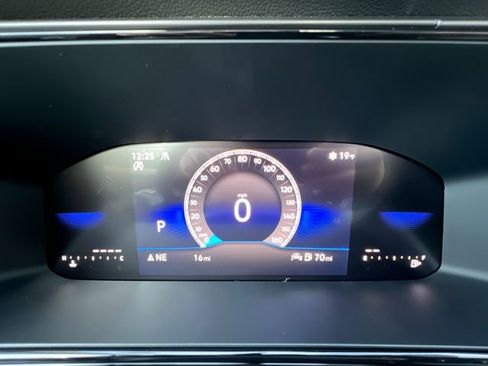 New 2026 Volkswagen Taos S image 15