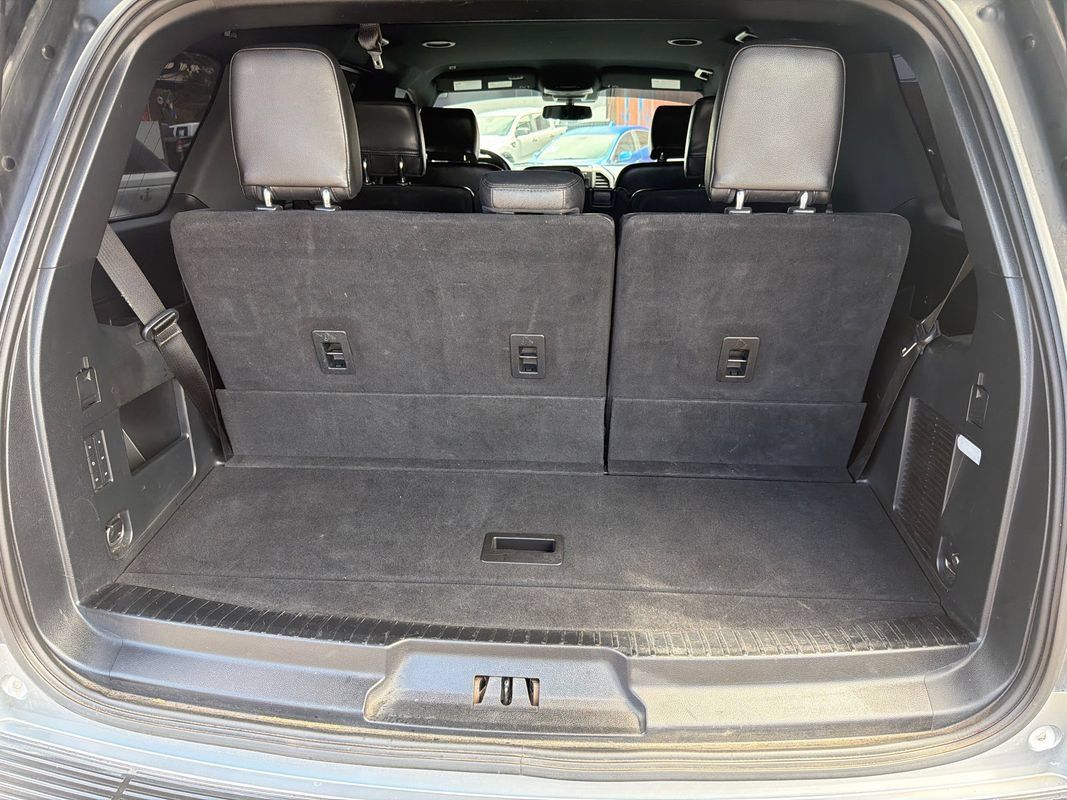 Used 2020 Ford Expedition XLT w/ Equipment Group 202A AWD/4WD image 11