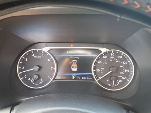 Used 2025 Nissan Sentra SR w/ Trunk Package FWD image 15
