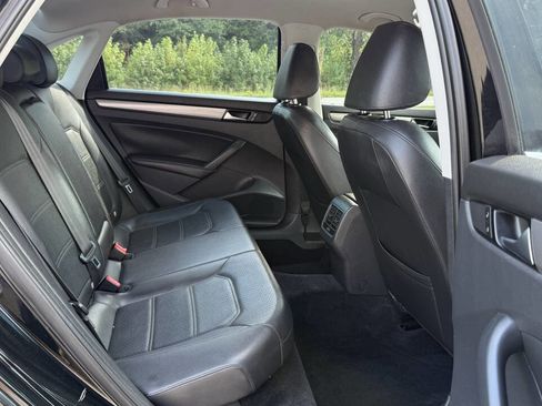 Used 2014 Volkswagen Passat 1.8T SE image 14