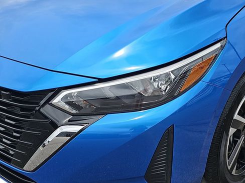 Used 2025 Nissan Sentra SV FWD image 30