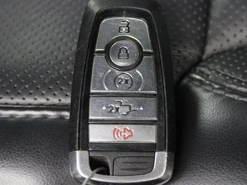 Used 2025 Ford F250 Platinum AWD/4WD image 82