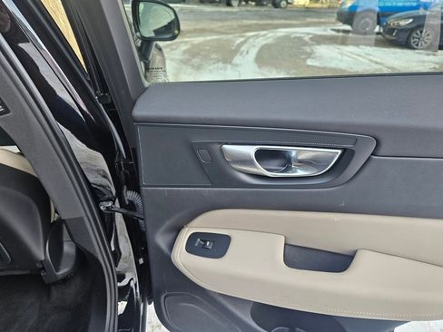 Certified 2026 Volvo XC60 B5 Core w/ Protection Package Premier image 10