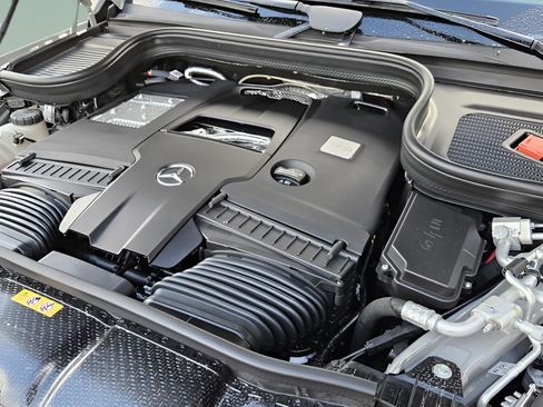 New 2026 Mercedes-Benz GLS 580 4MATIC image 32