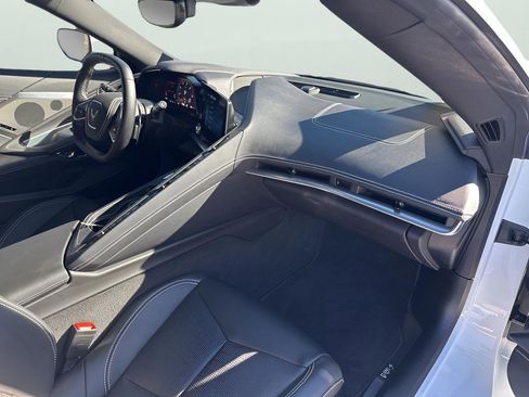 Used 2025 Chevrolet Corvette Stingray Preferred Conv w/ Z51 Performance Package image 12