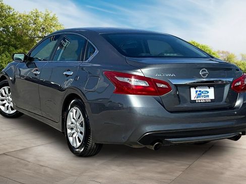 Used 2018 Nissan Altima 2.5 S w/ S Convenience Package FWD image 12