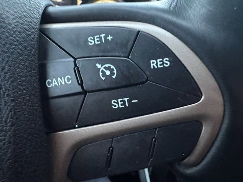 Used 2014 Jeep Cherokee Sport w/ Cold Weather Group image 19