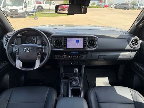 Used 2021 Toyota Tacoma TRD Off-Road image 21