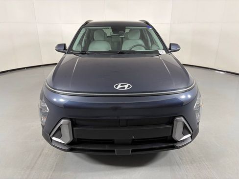 Used 2024 Hyundai Kona SEL FWD image 3