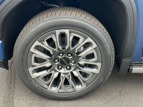 New 2026 GMC Sierra 1500 Denali Ultimate image 9