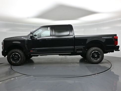 New 2026 Ford F250 Platinum w/ Tremor Off-Road Package AWD/4WD image 31