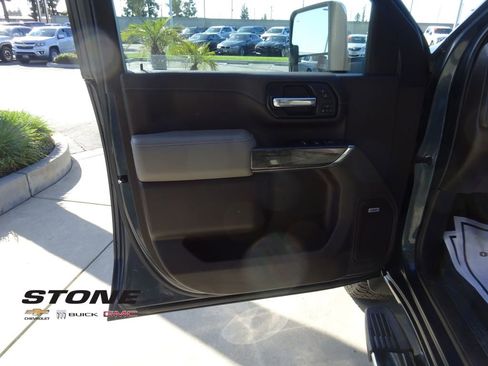 Used 2020 Chevrolet Silverado 3500 LTZ w/ LTZ Premium Package image 25