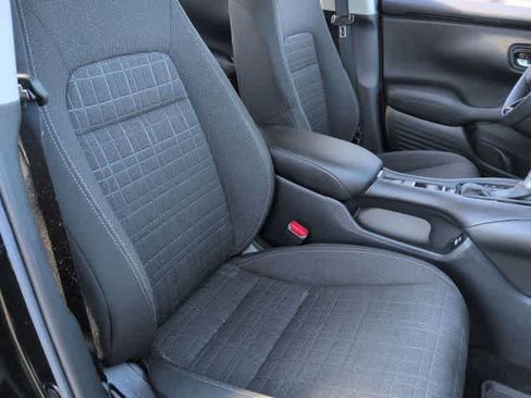 Used 2023 Honda HR-V LX image 22