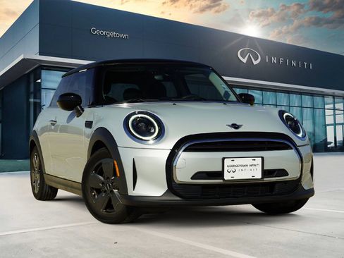 Used 2023 MINI Cooper 2-Door Hardtop image 1