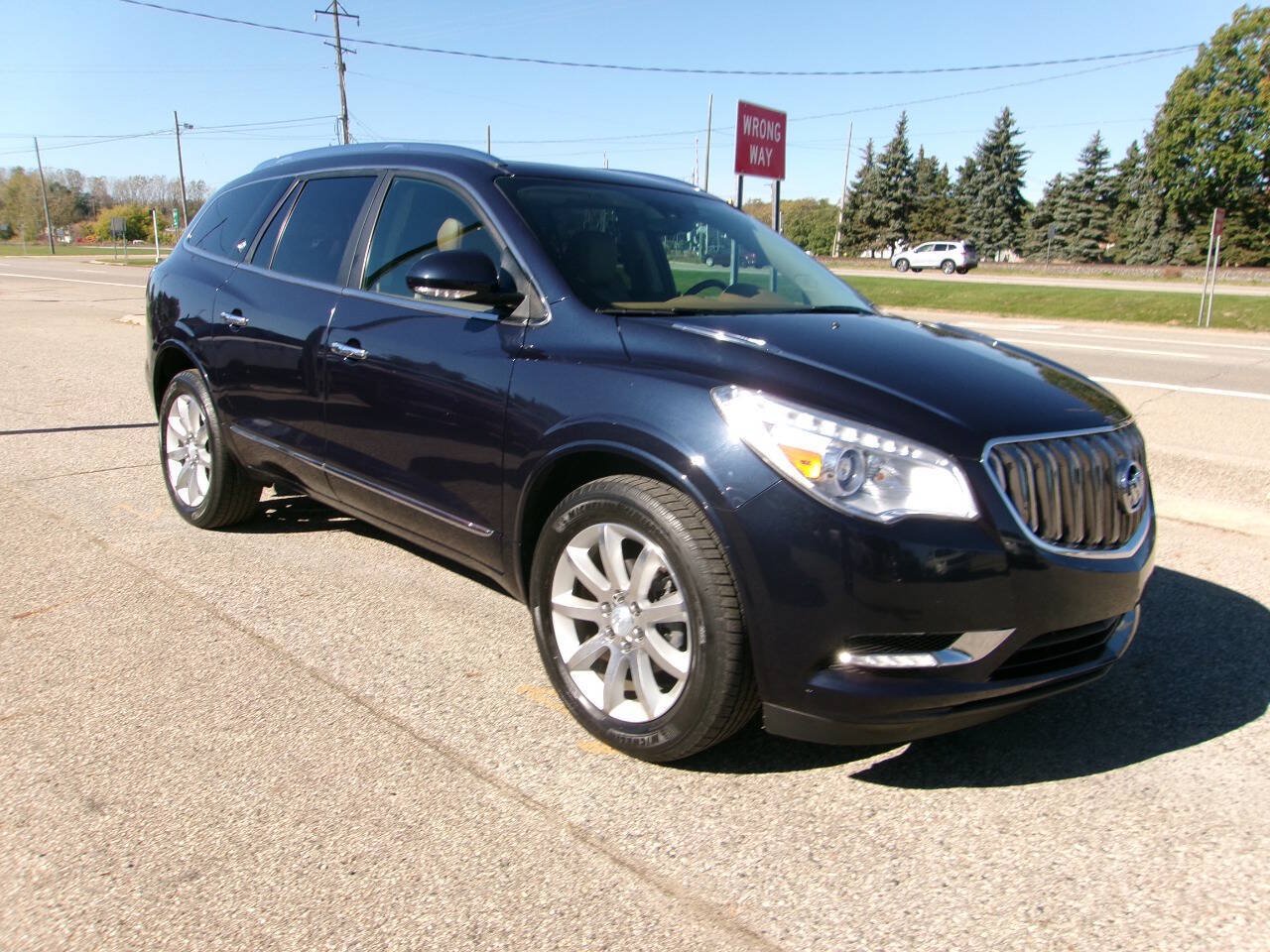 Used 2015 Buick Enclave Premium w/ Trailering Package FWD image 2
