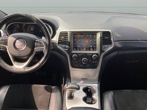 Used 2015 Jeep Grand Cherokee Altitude AWD/4WD image 11