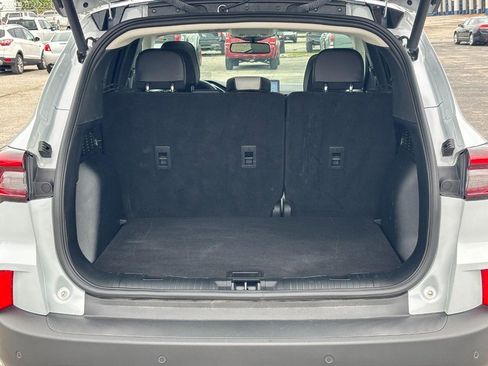 Used 2025 Ford Escape Platinum w/ Premium Technology Package FWD image 11