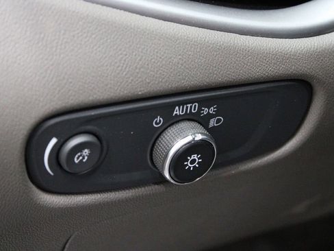 Used 2022 Chevrolet Malibu LT image 18