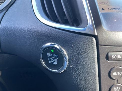 Used 2019 Ford Edge Titanium w/ Equipment Group 301A image 17