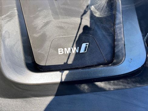 Used 2025 BMW i4 eDrive40 w/ Premium Package image 32