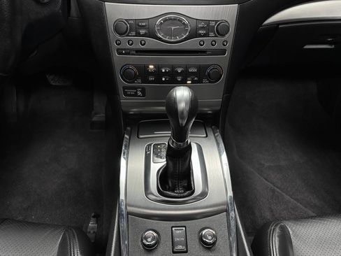 Used 2011 INFINITI G37 x Sedan w/ Premium Pkg image 40