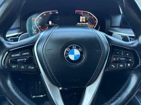 Used 2021 BMW 530i w/ Convenience Package image 25