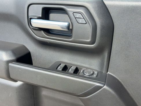Used 2025 Chevrolet Silverado 1500 Custom image 21