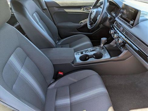 Used 2025 Honda Civic Sport image 19