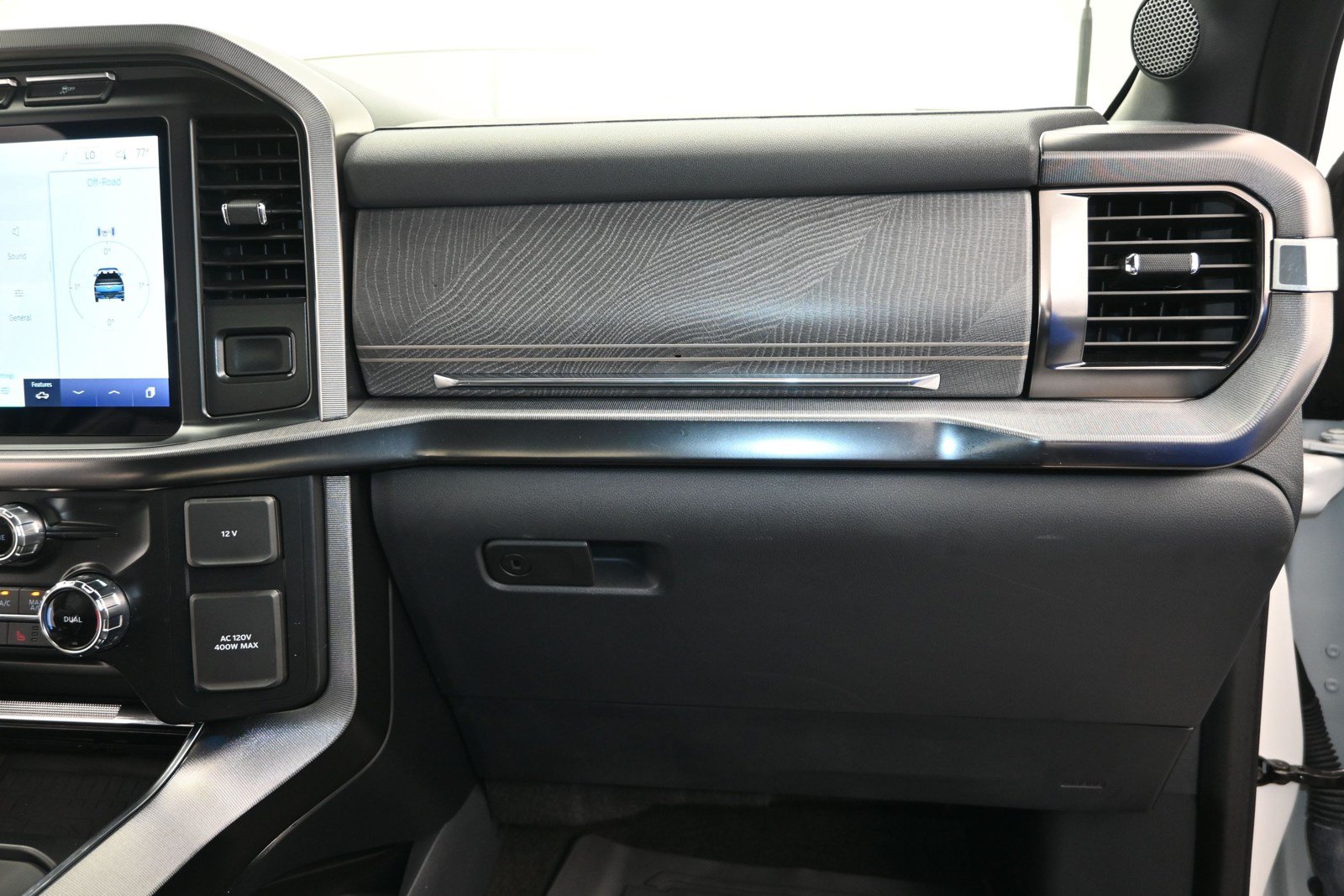 Used 2022 Ford F150 Platinum AWD/4WD image 14
