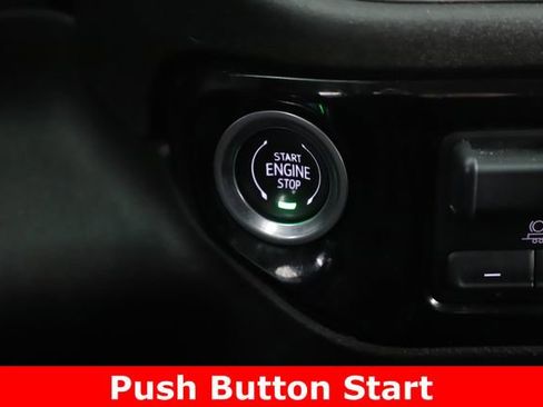 Used 2025 GMC Sierra 2500 SLE image 22