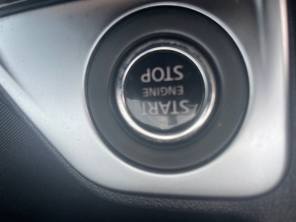 Used 2021 Nissan Sentra SV FWD image 18