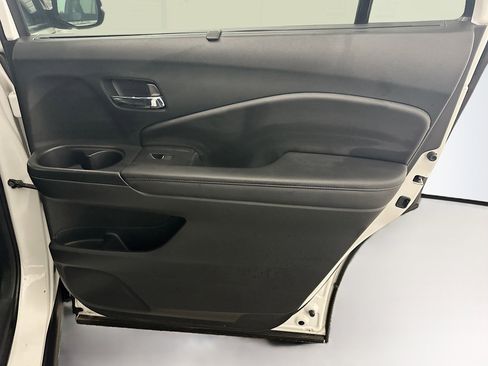 Used 2022 Honda Pilot Special Edition image 32