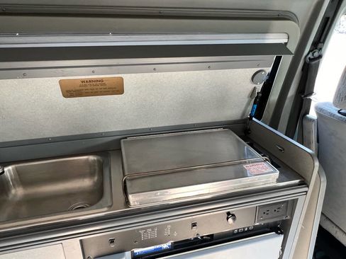 Used 1995 Volkswagen Eurovan Camper image 48