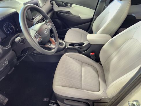 Used 2022 Hyundai Kona SEL AWD/4WD image 12