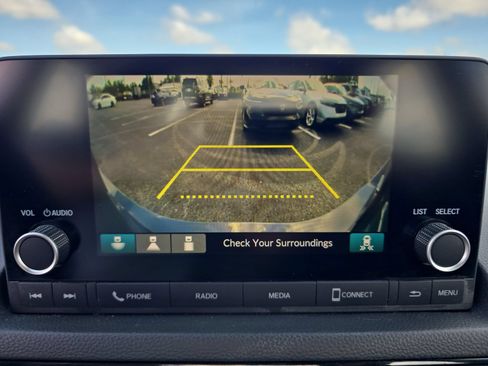 Used 2025 Honda Civic Sport image 19